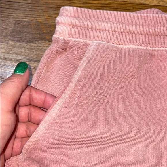 OLD NAVY sweat shorts - Picture 2 of 8